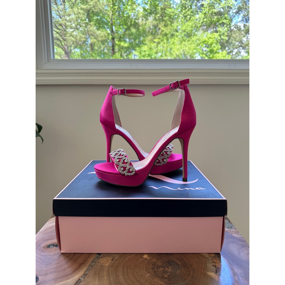 NEW with Box Nina Scotty Pink Heels Size 6.5 (016) Prom Homecoming Wedding Shoes